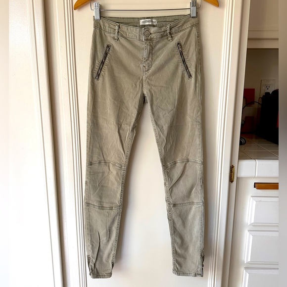 Zara Low Rise Skinny Pants – Light Greenish Gray – Zipper Detail - Picture 1 of 4